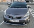 Серый Тойота Prius v, объемом двигателя 1.8 л и пробегом 170 тыс. км за 13800 $, фото 1 на Automoto.ua