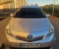 Серый Тойота Prius v, объемом двигателя 1.8 л и пробегом 270 тыс. км за 13500 $, фото 1 на Automoto.ua