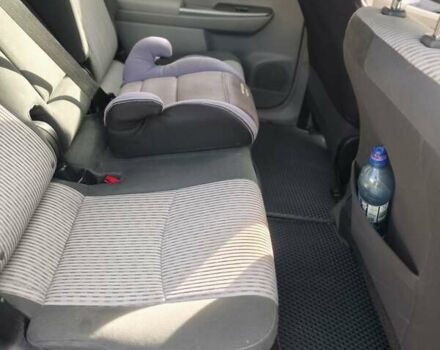 Сірий Тойота Prius v, об'ємом двигуна 1.8 л та пробігом 202 тис. км за 12000 $, фото 11 на Automoto.ua