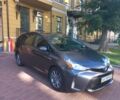 Серый Тойота Prius v, объемом двигателя 1.8 л и пробегом 227 тыс. км за 16999 $, фото 1 на Automoto.ua