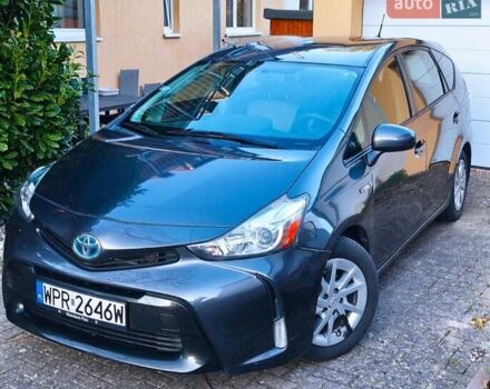 Сірий Тойота Prius v, об'ємом двигуна 1.8 л та пробігом 202 тис. км за 12000 $, фото 18 на Automoto.ua