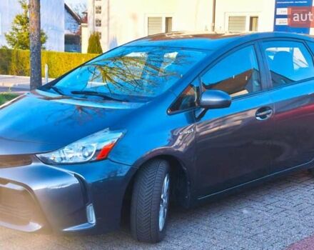 Сірий Тойота Prius v, об'ємом двигуна 1.8 л та пробігом 202 тис. км за 12000 $, фото 5 на Automoto.ua