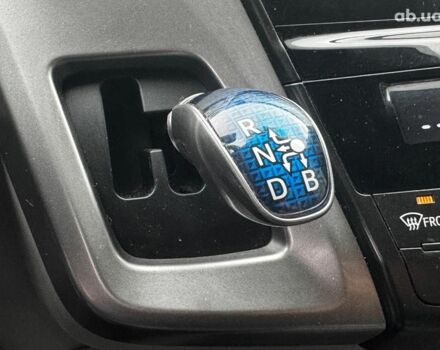 Сірий Тойота Prius v, об'ємом двигуна 1.8 л та пробігом 122 тис. км за 15490 $, фото 14 на Automoto.ua