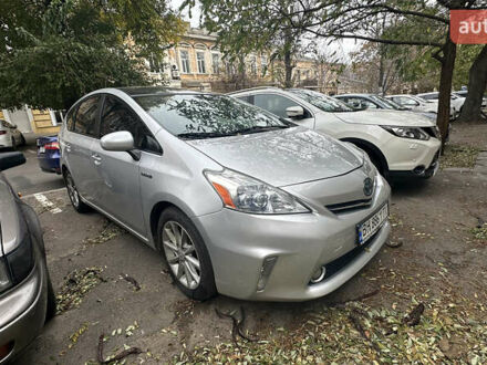 Тойота Prius v 2011 в Одессе на Automoto.ua Серый Тойота Prius v, объемом двигателя 1.8 л и пробегом 136 тыс. км за 13900 $, фото 1 на Automoto.ua