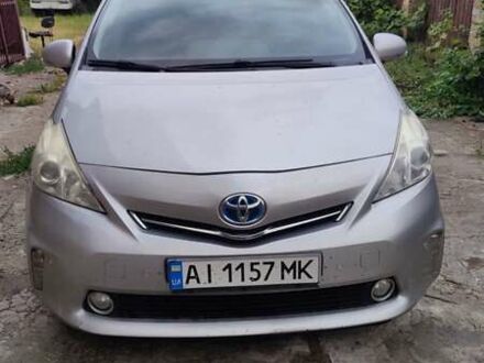 Сірий Тойота Prius v, об'ємом двигуна 1.8 л та пробігом 350 тис. км за 10999 $, фото 1 на Automoto.ua