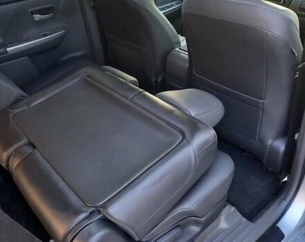 Синий Тойота Prius v, объемом двигателя 1.8 л и пробегом 230 тыс. км за 12700 $, фото 16 на Automoto.ua