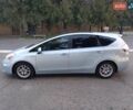 Синий Тойота Prius v, объемом двигателя 1.8 л и пробегом 233 тыс. км за 12500 $, фото 7 на Automoto.ua