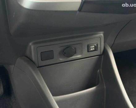 Синий Тойота Prius v, объемом двигателя 1.8 л и пробегом 315 тыс. км за 10290 $, фото 24 на Automoto.ua