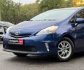 Синий Тойота Prius v, объемом двигателя 1.8 л и пробегом 315 тыс. км за 10290 $, фото 2 на Automoto.ua