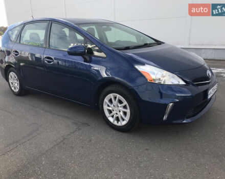 Синий Тойота Prius v, объемом двигателя 1.8 л и пробегом 195 тыс. км за 11950 $, фото 9 на Automoto.ua
