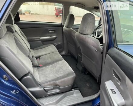 Синий Тойота Prius v, объемом двигателя 1.8 л и пробегом 281 тыс. км за 11700 $, фото 6 на Automoto.ua