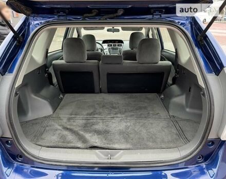 Синий Тойота Prius v, объемом двигателя 1.8 л и пробегом 281 тыс. км за 11000 $, фото 9 на Automoto.ua