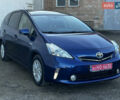 Синий Тойота Prius v, объемом двигателя 1.8 л и пробегом 253 тыс. км за 11499 $, фото 2 на Automoto.ua