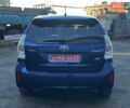 Синий Тойота Prius v, объемом двигателя 1.8 л и пробегом 253 тыс. км за 11499 $, фото 5 на Automoto.ua