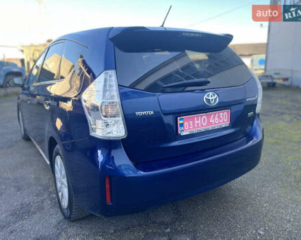 Синий Тойота Prius v, объемом двигателя 1.8 л и пробегом 253 тыс. км за 11499 $, фото 17 на Automoto.ua