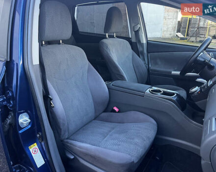 Синий Тойота Prius v, объемом двигателя 1.8 л и пробегом 253 тыс. км за 11499 $, фото 40 на Automoto.ua