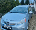 Синий Тойота Prius v, объемом двигателя 1.8 л и пробегом 130 тыс. км за 15300 $, фото 1 на Automoto.ua