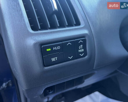 Синий Тойота Prius v, объемом двигателя 1.8 л и пробегом 253 тыс. км за 11499 $, фото 21 на Automoto.ua