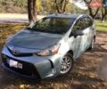 Синій Тойота Prius v, об'ємом двигуна 1.8 л та пробігом 300 тис. км за 15600 $, фото 1 на Automoto.ua