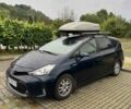 Синий Тойота Prius v, объемом двигателя 1.8 л и пробегом 260 тыс. км за 19476 $, фото 1 на Automoto.ua