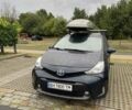 Синій Тойота Prius v, об'ємом двигуна 1.8 л та пробігом 260 тис. км за 19126 $, фото 1 на Automoto.ua