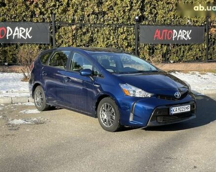 Синий Тойота Prius v, объемом двигателя 1.8 л и пробегом 101 тыс. км за 14700 $, фото 6 на Automoto.ua