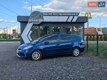 Тойота Prius v 2011 у Києві на Automoto.ua Синій Тойота Prius v, об'ємом двигуна 1.8 л та пробігом 291 тис. км за 11490 $, фото 1 на Automoto.ua