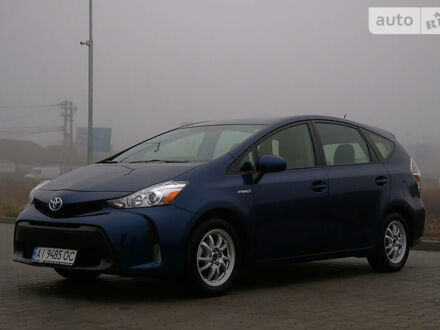 Синій Тойота Prius v, об'ємом двигуна 1.8 л та пробігом 30 тис. км за 19000 $, фото 1 на Automoto.ua