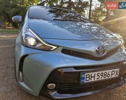 Зелений Тойота Prius v, об'ємом двигуна 1.8 л та пробігом 161 тис. км за 18500 $, фото 1 на Automoto.ua