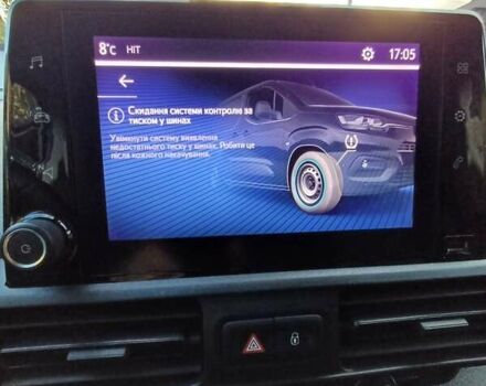 Белый Тойота Proace City, объемом двигателя 1.5 л и пробегом 179 тыс. км за 15950 $, фото 41 на Automoto.ua