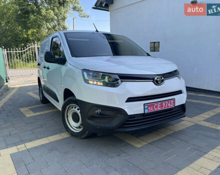 Білий Тойота Proace City, об'ємом двигуна 1.5 л та пробігом 30 тис. км за 18499 $, фото 1 на Automoto.ua