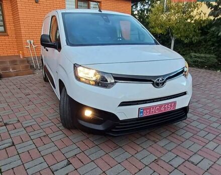 Белый Тойота Proace City, объемом двигателя 1.5 л и пробегом 179 тыс. км за 15950 $, фото 4 на Automoto.ua