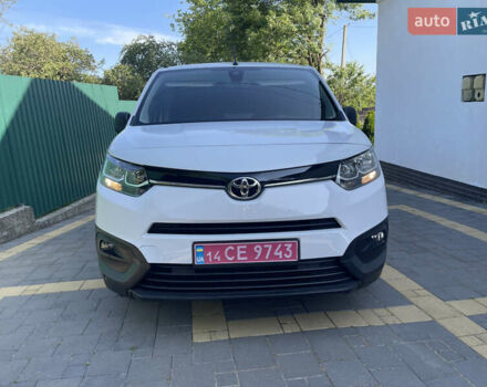 Белый Тойота Proace City, объемом двигателя 1.5 л и пробегом 30 тыс. км за 18500 $, фото 2 на Automoto.ua