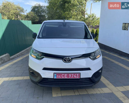 Белый Тойота Proace City, объемом двигателя 1.5 л и пробегом 30 тыс. км за 18500 $, фото 3 на Automoto.ua