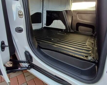 Белый Тойота Proace City, объемом двигателя 1.5 л и пробегом 179 тыс. км за 15950 $, фото 37 на Automoto.ua