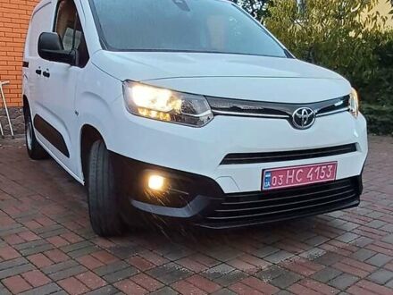Тойота Proace City 2022 у Житомирі на Automoto.ua Білий Тойота Proace City, об'ємом двигуна 1.5 л та пробігом 179 тис. км за 15950 $, фото 1 на Automoto.ua