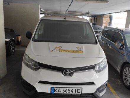 Тойота Proace City 2022 в Вышгороде на Automoto.ua Белый Тойота Proace City, объемом двигателя 1.6 л и пробегом 2 тыс. км за 21499 $, фото 1 на Automoto.ua