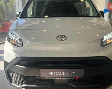 Тойота Proace City, объемом двигателя 1.5 л и пробегом 0 тыс. км за 25711 $, фото 1 на Automoto.ua