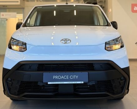 Тойота Proace City, объемом двигателя 1.5 л и пробегом 0 тыс. км за 26386 $, фото 1 на Automoto.ua