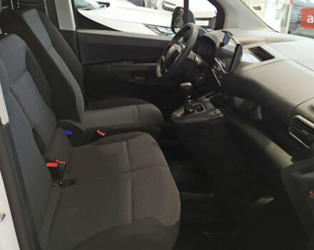 Тойота Proace City, объемом двигателя 1.5 л и пробегом 0 тыс. км за 26628 $, фото 12 на Automoto.ua