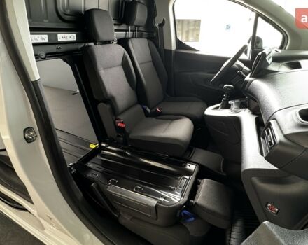 Тойота Proace City, объемом двигателя 1.5 л и пробегом 0 тыс. км за 25641 $, фото 16 на Automoto.ua