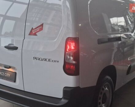 Тойота Proace City, объемом двигателя 1.5 л и пробегом 0 тыс. км за 25368 $, фото 4 на Automoto.ua