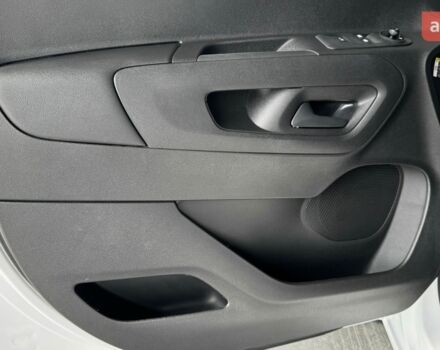 Тойота Proace City, объемом двигателя 1.5 л и пробегом 0 тыс. км за 25641 $, фото 30 на Automoto.ua