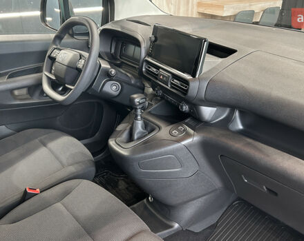 Тойота Proace City, об'ємом двигуна 1.5 л та пробігом 0 тис. км за 25288 $, фото 15 на Automoto.ua