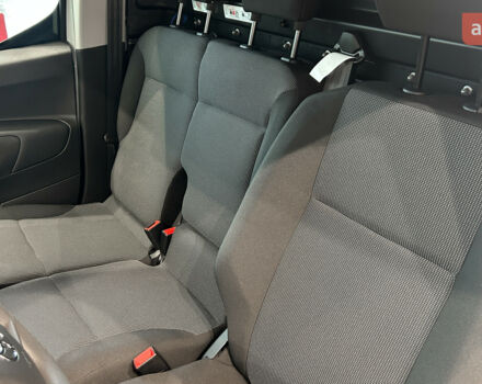 Тойота Proace City, об'ємом двигуна 1.5 л та пробігом 0 тис. км за 25288 $, фото 13 на Automoto.ua