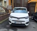 Белый Тойота Proace City Verso, объемом двигателя 1.5 л и пробегом 175 тыс. км за 20000 $, фото 1 на Automoto.ua