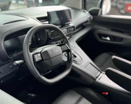 Тойота Proace City Verso, объемом двигателя 1.5 л и пробегом 0 тыс. км за 35188 $, фото 7 на Automoto.ua