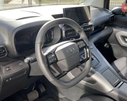 Тойота Proace City Verso, об'ємом двигуна 1.5 л та пробігом 0 тис. км за 34537 $, фото 8 на Automoto.ua