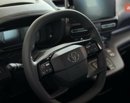 Тойота Proace City Verso, об'ємом двигуна 1.5 л та пробігом 0 тис. км за 29362 $, фото 6 на Automoto.ua