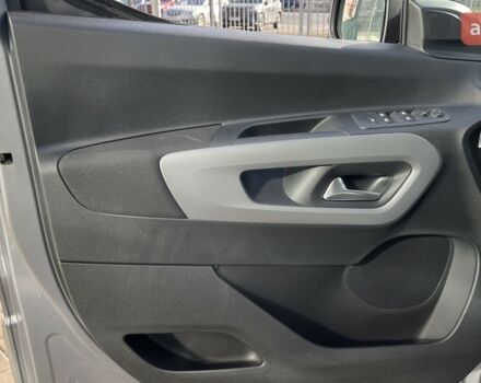 Тойота Proace City Verso, об'ємом двигуна 1.5 л та пробігом 0 тис. км за 34537 $, фото 12 на Automoto.ua